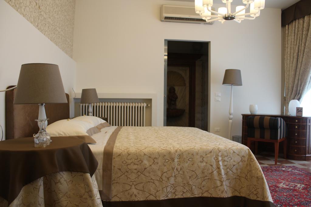 Domus Dotti V Guest House Treviso Esterno foto