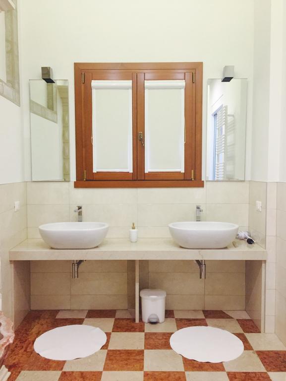 Domus Dotti V Guest House Treviso Esterno foto