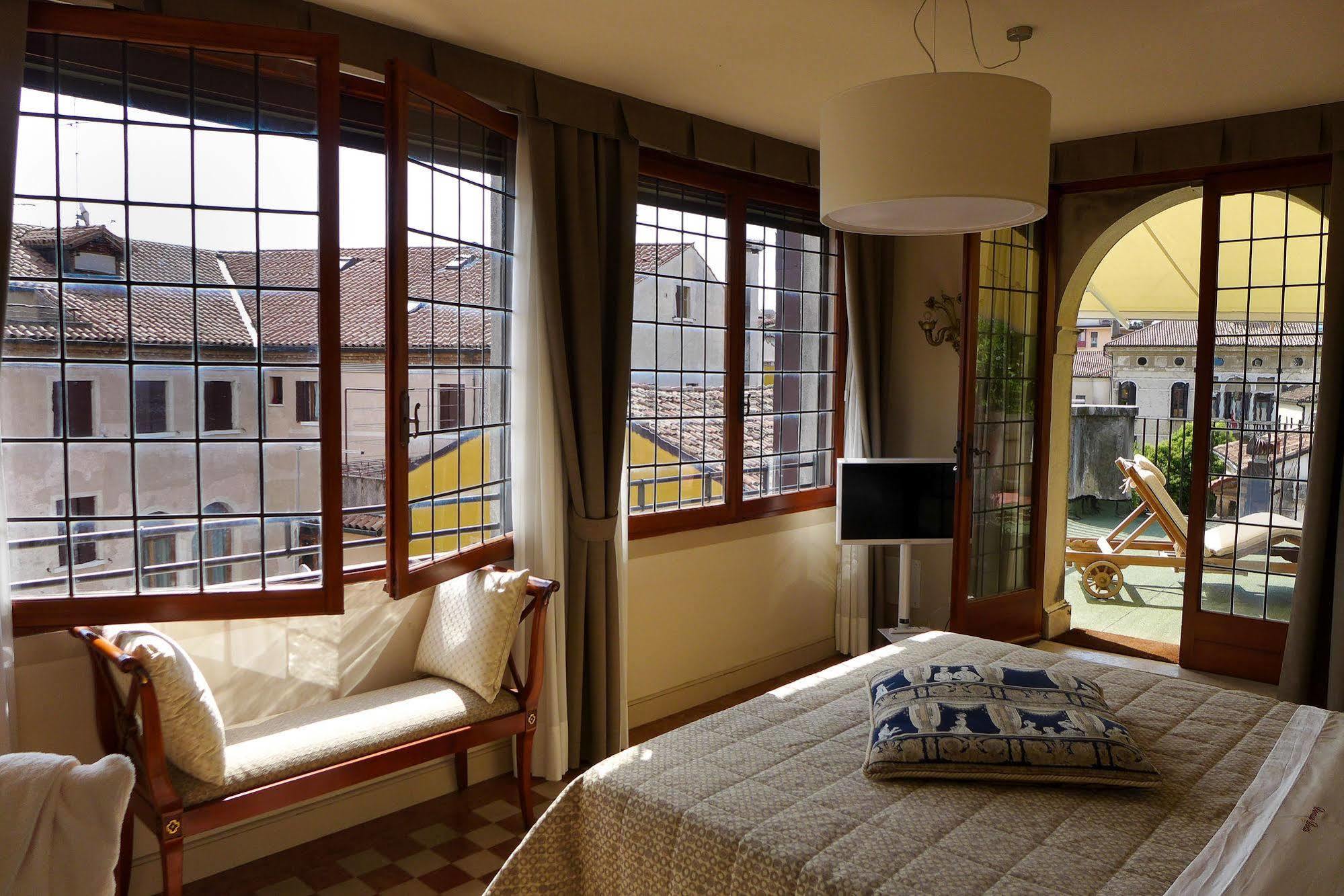 Domus Dotti V Guest House Treviso Esterno foto
